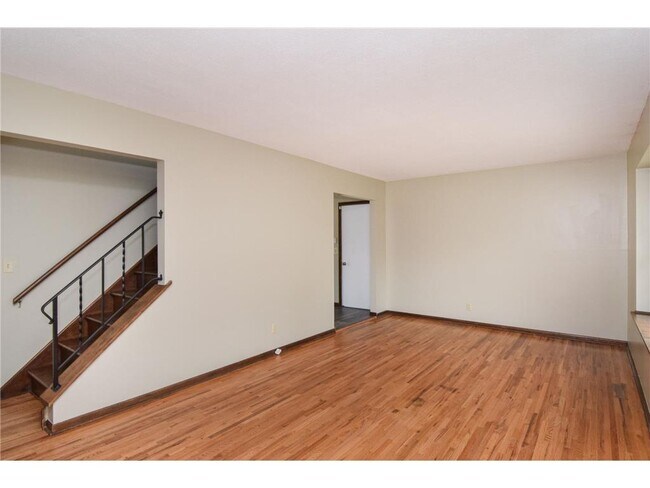 Building Photo - 11420 Terrace Rd NE