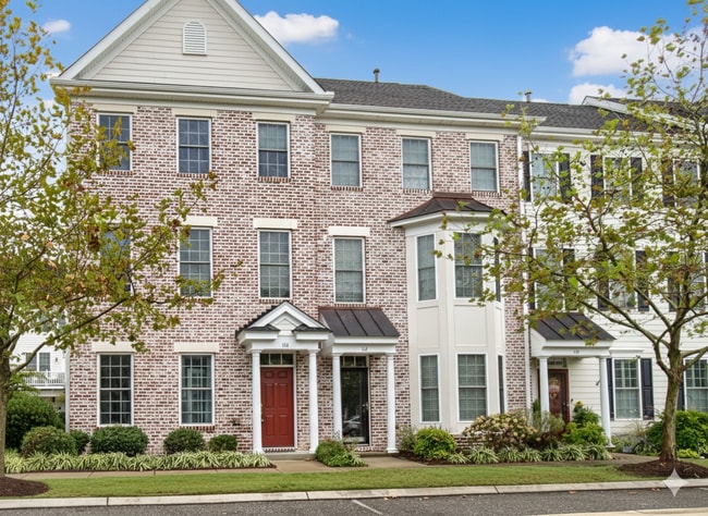 Building Photo - 112 Peyton Randolph Dr