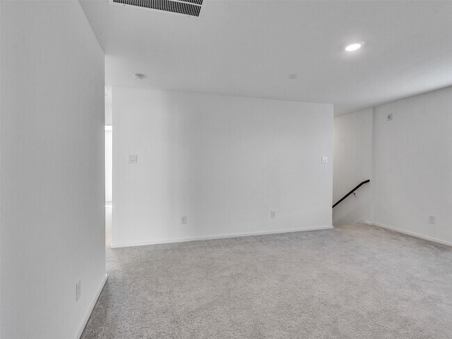 Building Photo - 12406 Lady Slipper Rd