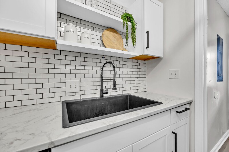 Building Photo - 801 Burcale Rd