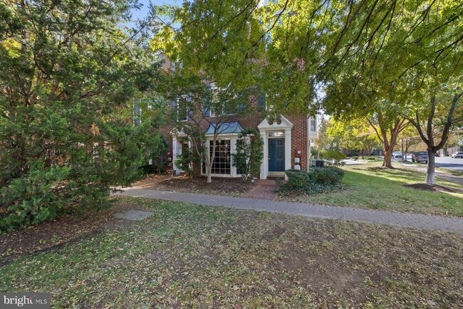 Building Photo - 726 Catts Tavern Dr