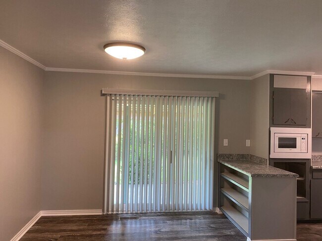 Building Photo - 3-Bedroom Cookeville Home with Basement, Garage and Private Patio