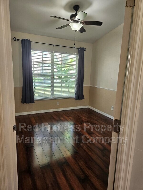 Building Photo - 12290 Eagle Pointe Cir