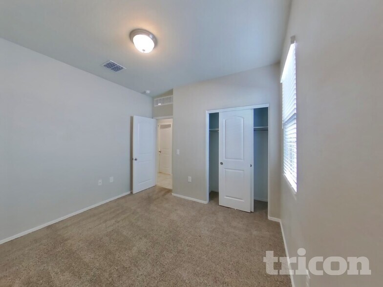 Building Photo - 5288 Iridium Wy