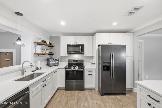 Building Photo - 3764 Culp Dr