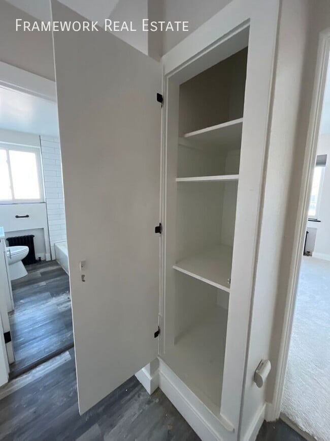 Building Photo - 1524 Wabash St