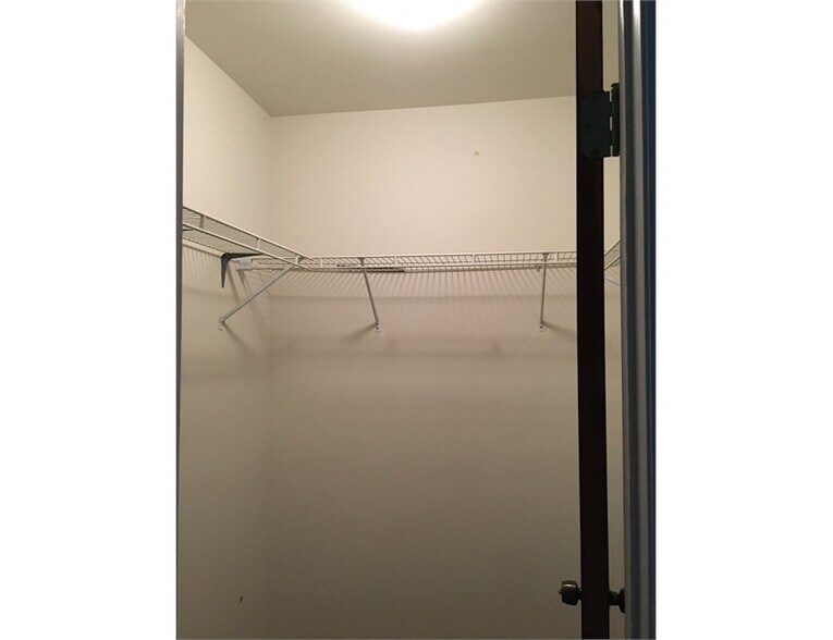 Building Photo - 3725 E 38th Ave