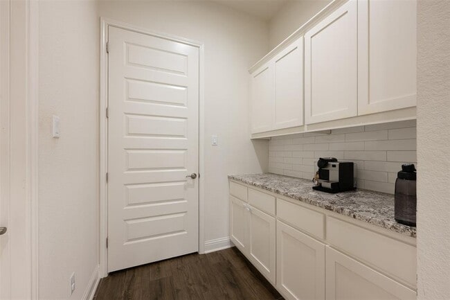 Building Photo - 713 Santa Catalina Wy