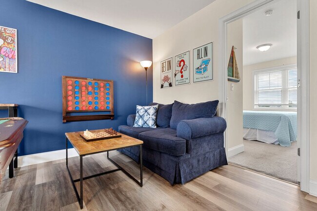 Building Photo - 128 Ashworth Ave