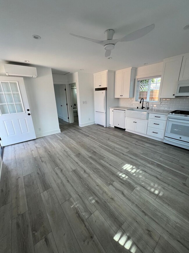 Building Photo - Beautiful New 1-Bedroom, 1-Bathroom Home w...