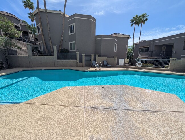 Building Photo - 2 bedroom, 2 Bathroom The Cliffs at North ...