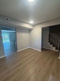 Building Photo - 5627 Banbury Ct