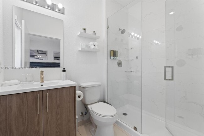 Building Photo - 206 NW 11th Ct