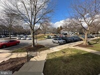 Building Photo - 1001 Roundhouse Ct