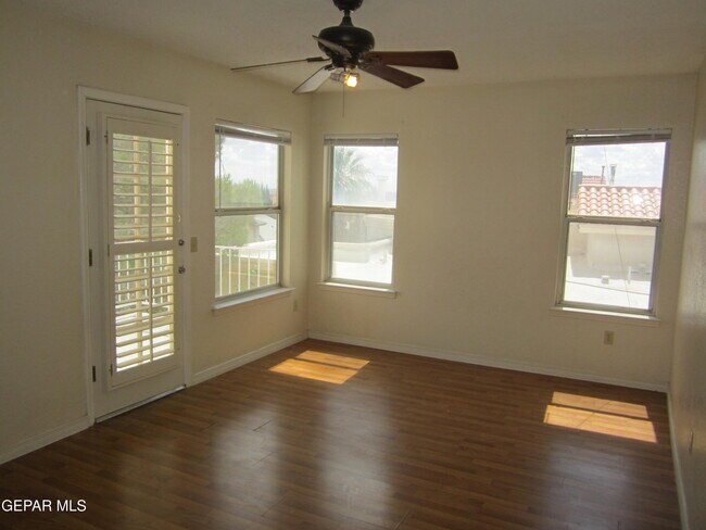 Building Photo - 6924 Imperial Ridge Dr