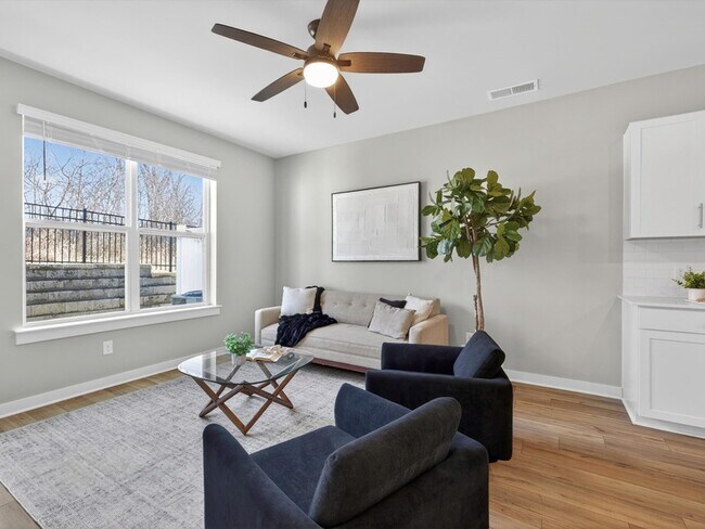 Building Photo - 2166 Nectar Ln