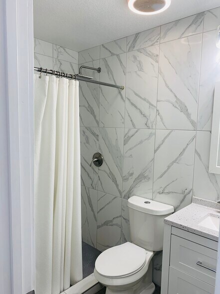 Building Photo - 7278 Urban Dr