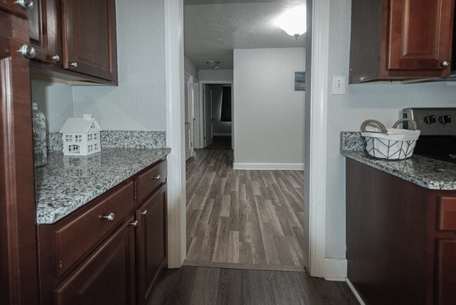 Building Photo - 3504 Trant Ave