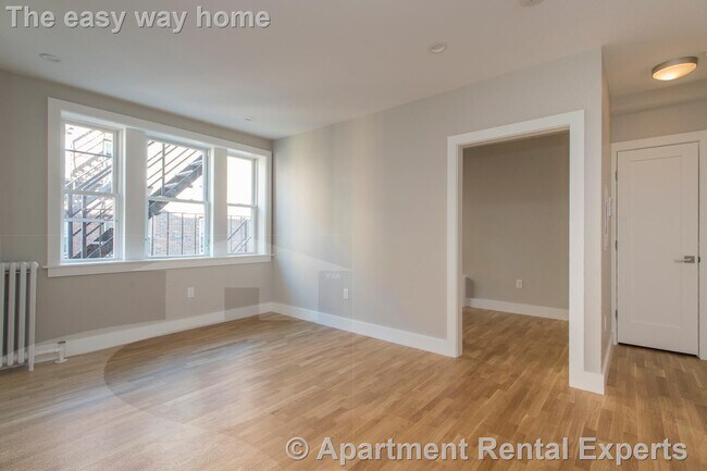 Building Photo - 136 Highland Ave