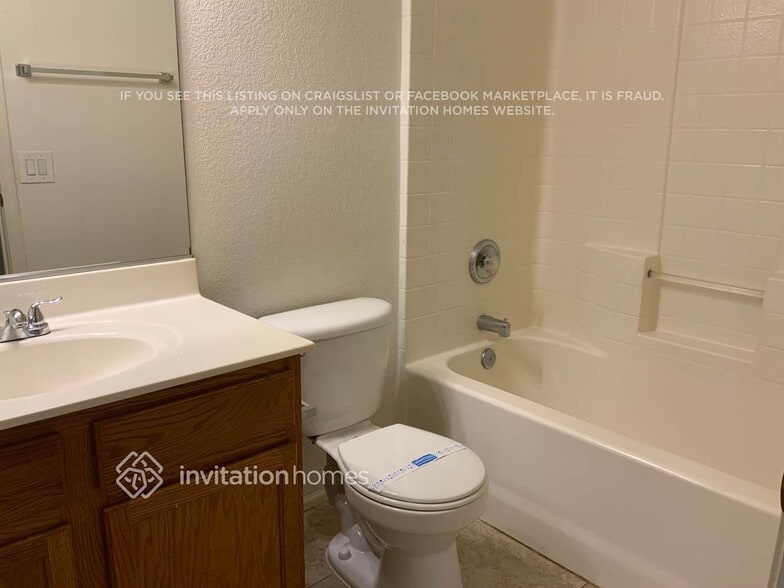 Building Photo - 40071 N Cassara Dr