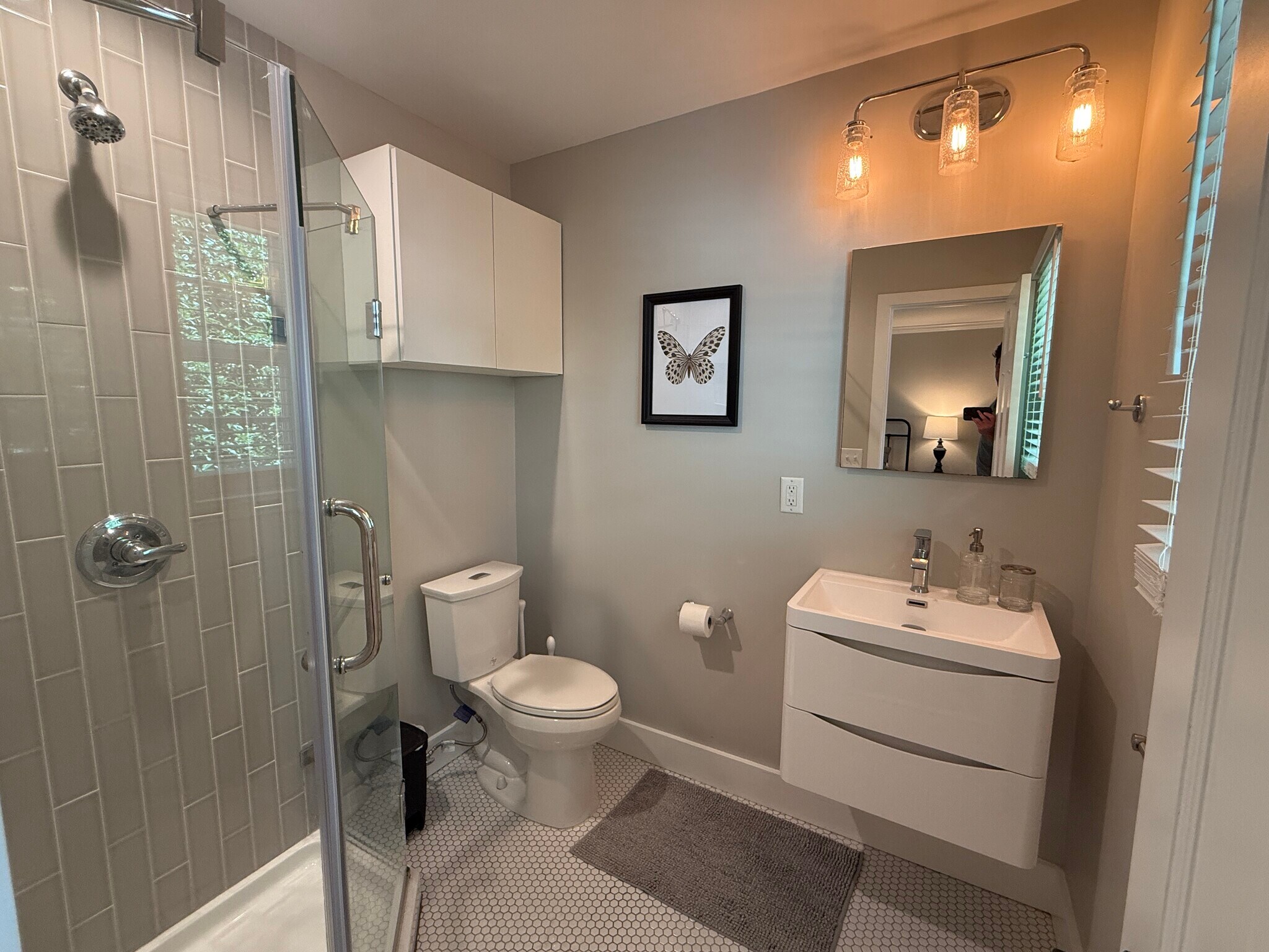 Primary Ensuite - 419 Emerson Dr
