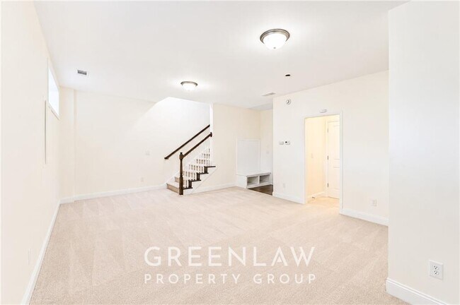 Building Photo - 7403 Lowery Oak Dr