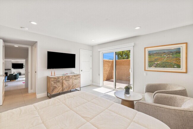 Building Photo - 49069 Mariposa Dr