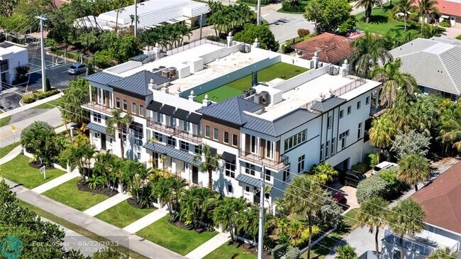 Building Photo - 425 N Ocean Blvd