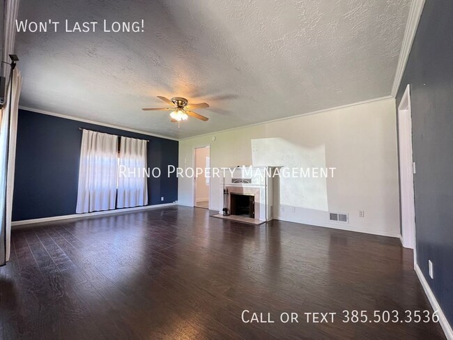 Building Photo - 3023 Van Buren Ave