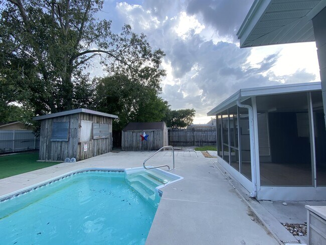 Building Photo - 7400 Judd Way