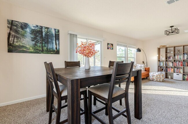 Building Photo - 3 Pinnacle Pl