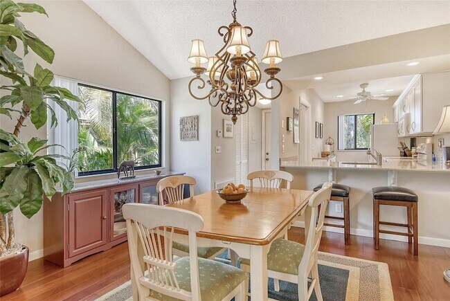 Building Photo - 1720 Glenhouse Dr