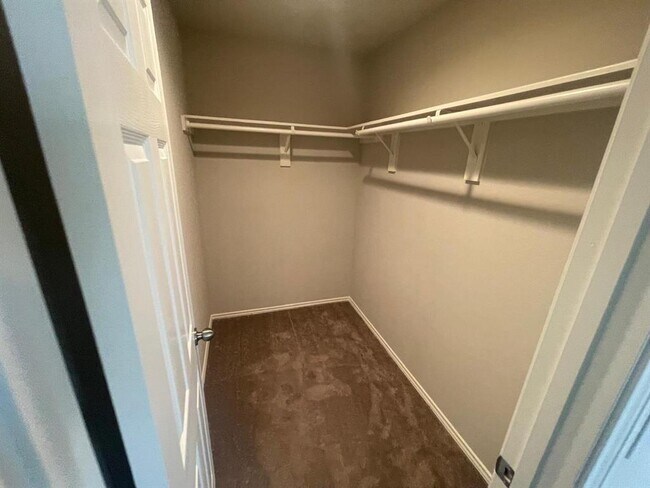 Building Photo - 14550 Breezy Orch Trail
