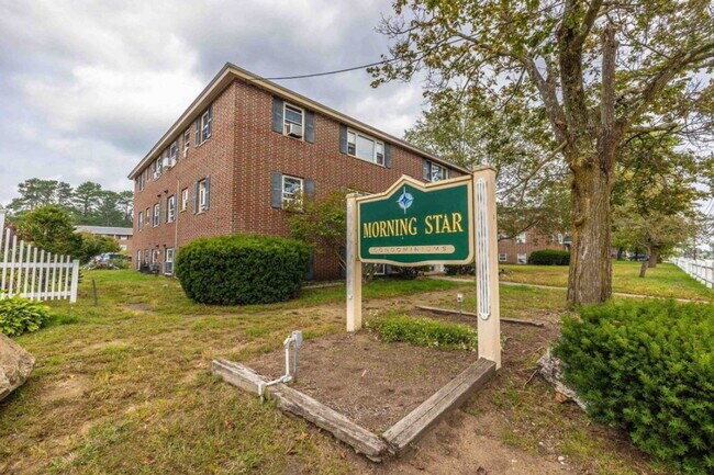 Building Photo - 181 Loudon Rd