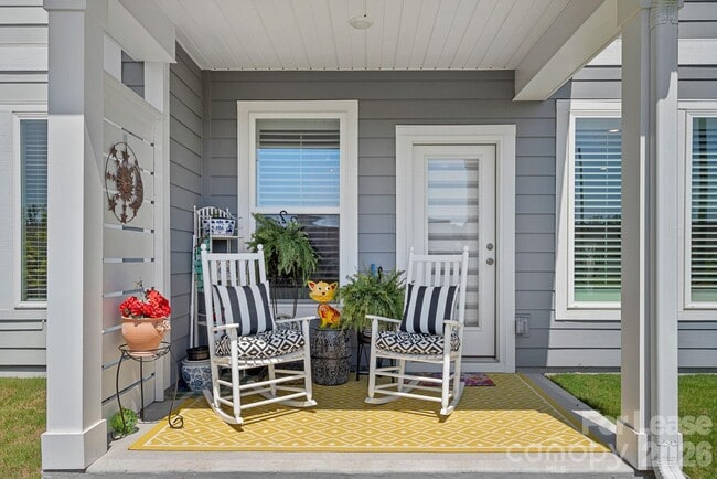 Building Photo - 420 Quartz Hl Wy