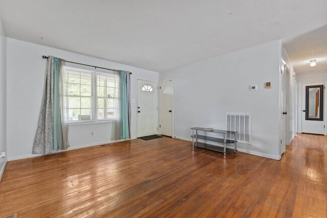 Building Photo - 6522 Baldoon Dr