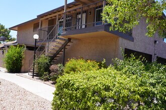 Building Photo - 8558 E Portland St