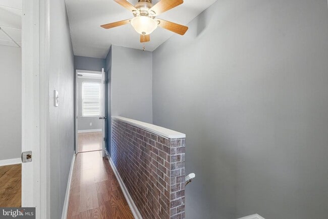 Building Photo - 2543 S Franklin St