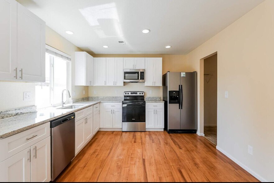 Building Photo - 4505 Andes St