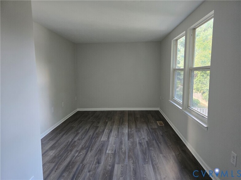Building Photo - 4960 Finnegan Ct