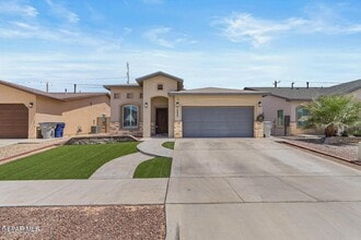 Building Photo - 2852 Tierra Oasis St