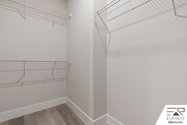 Building Photo - FULLY FENCED, LIKE NEW 3/2/2 IN PINE LAKES