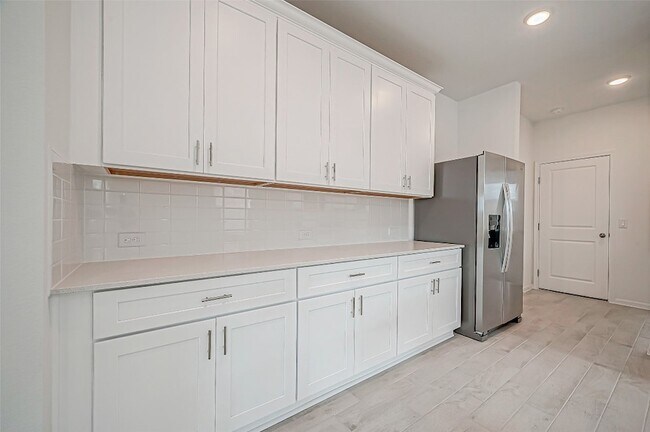 Building Photo - 7138 Glennwick Grv Ln