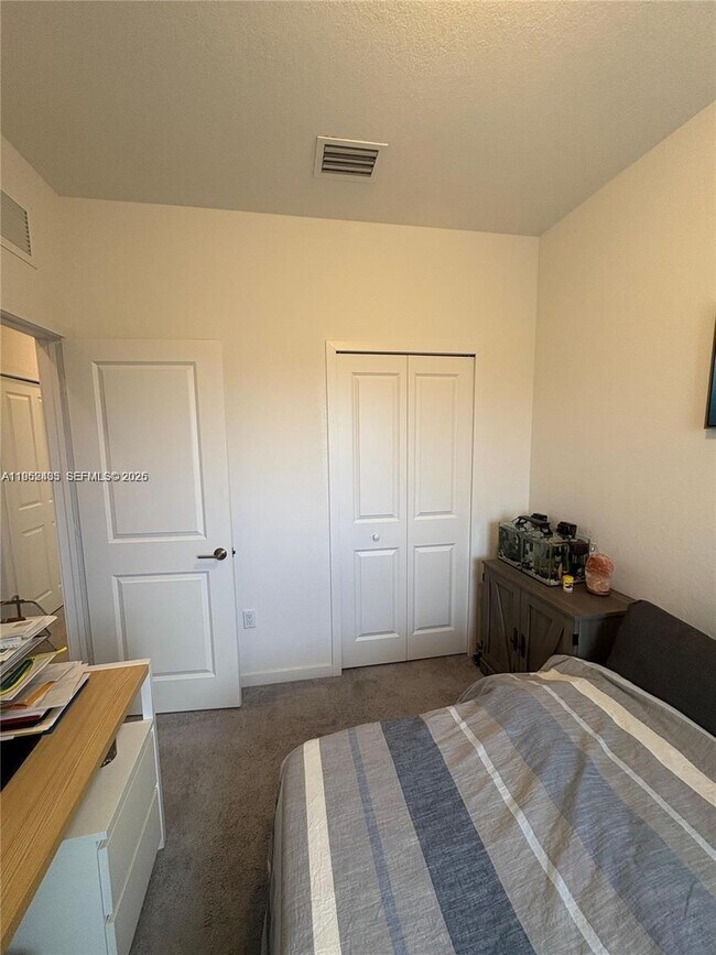 Building Photo - 13360 Tropical Ave