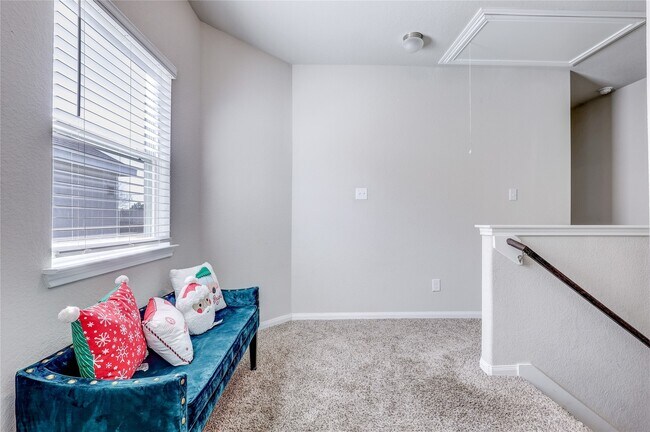 Building Photo - 22103 Regal Heights Dr