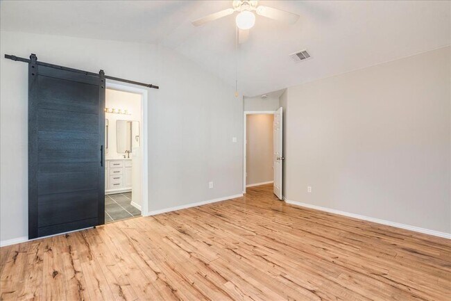 Building Photo - 175 Wetzel