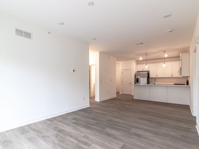 Building Photo - Gorgeous first floor - 2 bed 2 bath YEAR ROUND condo - Residence at Rehoboth Bay