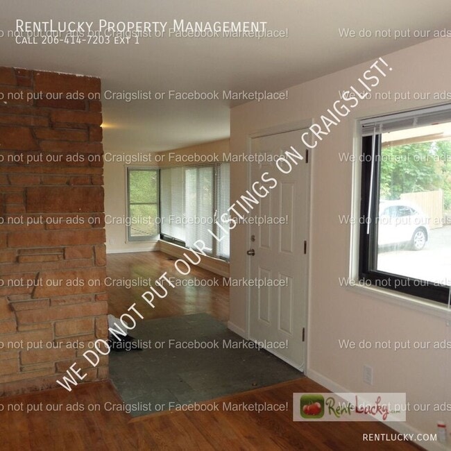 Building Photo - 1700 S 220th St