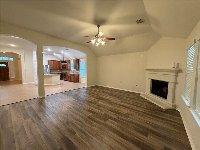 Building Photo - 31 W Spindle Tree Cir