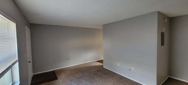 Building Photo - 457 Arapahoe Ave